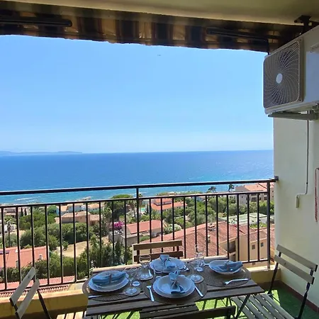 Vue Exceptionnelle !! Bien Calme Et Lumineux Sur La Prestigieuse Route Des Sanguinaires A Lägenhet Ajaccio (Corsica)